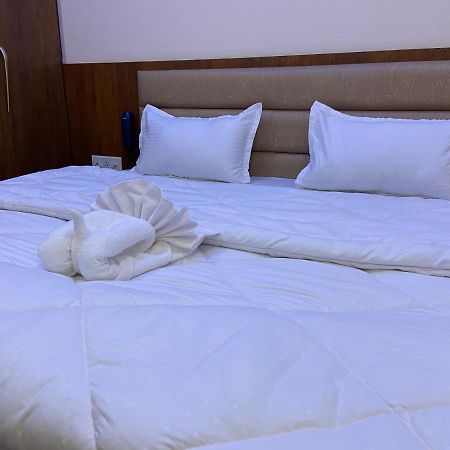 Hotel Tulsi Villa Dehradun Zewnętrze zdjęcie
