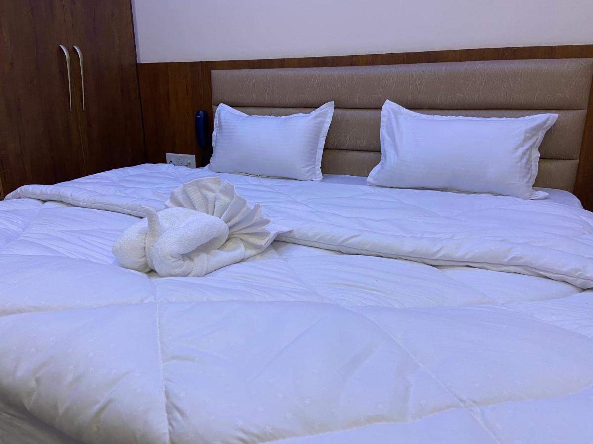 Hotel Tulsi Villa Dehradun Zewnętrze zdjęcie