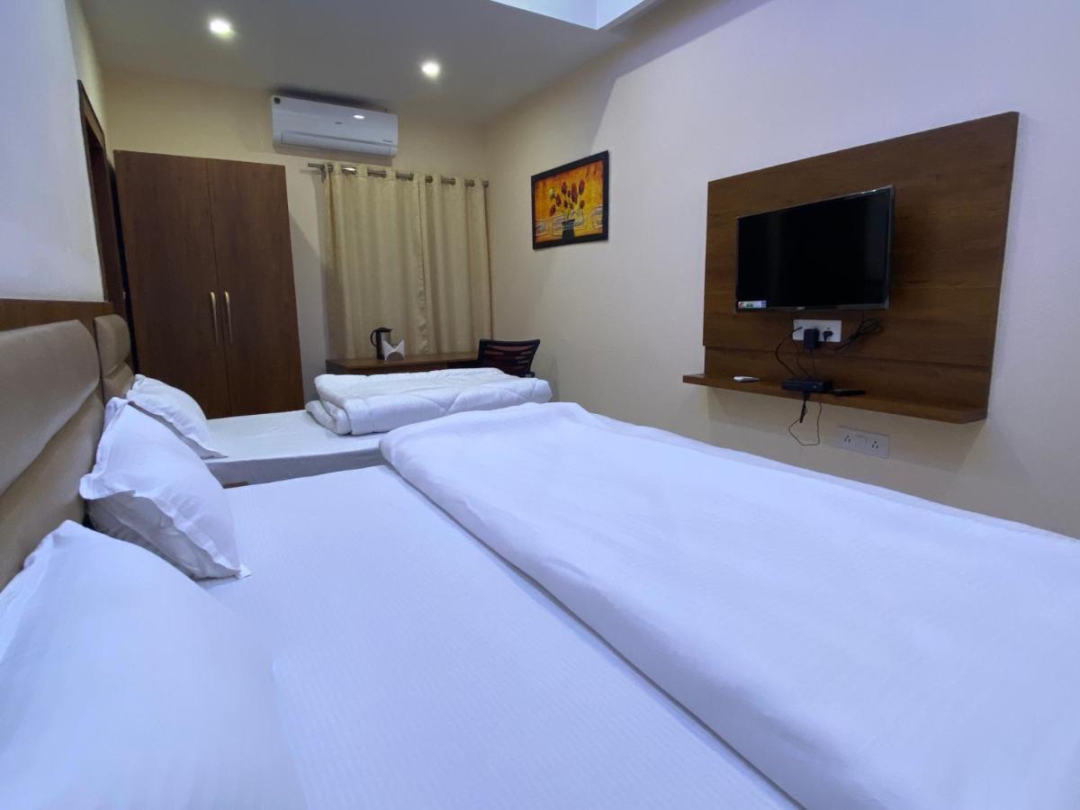 Hotel Tulsi Villa Dehradun Zewnętrze zdjęcie